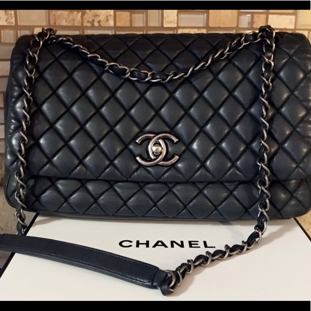 Chanel Iridescent Charcoal Black Bubble Flap Shoulder Bag Silver Hardware
